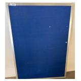 Versare Divider Panel with Aluminum Frame