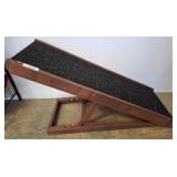 Wooden Adjustable Pet Ramp with Carpeted Surface