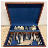 Oneida Community Silverplate Flatware Set