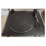 Fisher Studio Standard Turntable System