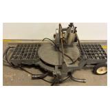 Delta Woodworkerï¿½s Mitre Saw on Mobile Base
