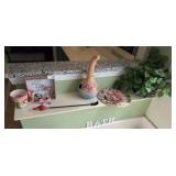 Flamingo-Themed Decorative Lot