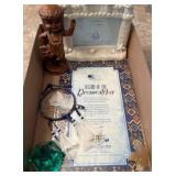 Lot: Dreamcatcher, Figurine, and Frame