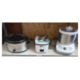 Kitchen Appliance Trio Including Slow Cooker