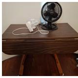 Drop-Leaf Table with 2 Fans