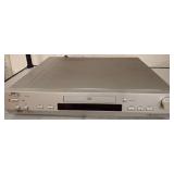 Silver KLH HA7000 DVD Video Player