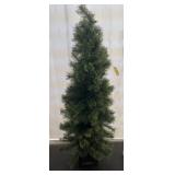 60in Artificial Tree with Lights and Base c3