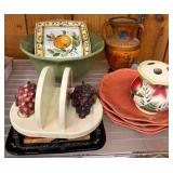Decorative Ceramics and Pottery Pieces