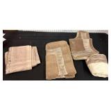 Bathroom Towel and Mat Set with Decorative Trim