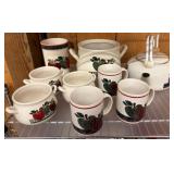 Ingleman Designs Apple-Themed Ceramic Dish Set