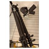 Manfrotto Tripod with Dual Grip Head