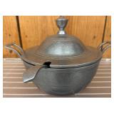 Wilton Cast Aluminum Lidded Pot with Ladle