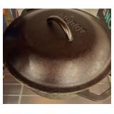 Lodge Cast Iron Dutch Oven with Lid