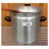 Aluminum Pot With Lid and Inner Perforated Basket