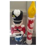 Plastic Light-Up Toy Soldier and Noel Candle c4