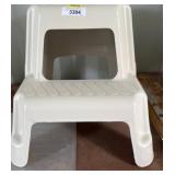 Stackable Plastic Step Stool c4