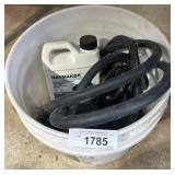 Bucket With Cover Pump and Water Heater Descaler