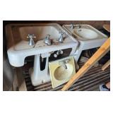 Porcelain Sinks With Faucets