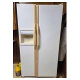 Kenmore Side-by-Side Refrigerator Freezer