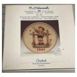 1995 Goebel Hummel Annual Plate in Original Box