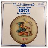 M.J. Hummel 1979 Annual Bas-Relief Plate