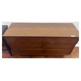 Wooden Six-Drawer Dresser With Veneer Finish