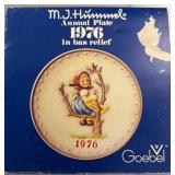 M.J. Hummel 1976 Annual Plate in Bas Relief