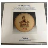 1992 M.I. Hummel Annual Plate by Goebel