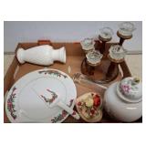 Home Decor and Tienshan Poinsettia Set