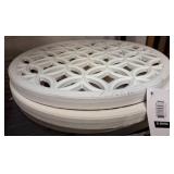 Round White Lattice Wall Plaque