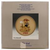 1989 Goebel Hummel Annual Plate in Relief