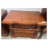 Wood Veneer End Table by Vaughan-Bassett