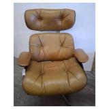 Mid century Leather Lounge Chair With Metal Base