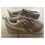Puma Sneakers in Beige with Speckled Soles