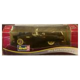 Revell 1:18 1956 Ford Thunderbird Die-Cast Model