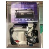 Samsung Flash Memory SD Camcorder Bundle