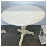 Round White Painted Pedestal Table, 30x28