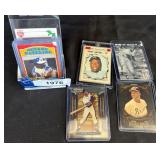 Hank Aaron Baseball Cards