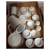 Chodziez Porcelain Tea and Tableware Set