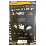 Farpoint Flex Fold Solar Stake Light, 500 Lumens