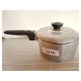 Wagner Ware Magnalite 2 QT Saucepan, 7-Inch Diamet