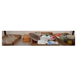 Decorative Items and Tableware