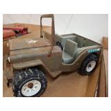Vintage Metal Toy Army Jeep with Star Decal