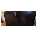 Samsung 55in Flat Screen TV with Wall Mount