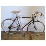 Schwinn Bike with Steel Frame and Drop Handlebars