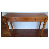 Pine sofa Table with Turned Legs