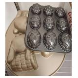 Nonstick Easter-Themed Baking Molds