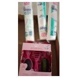 Swispers Cotton Pads and Wet Brush Gift Set