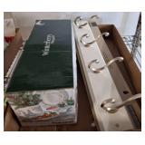 Wall Hook Rack and Winterberry Mug Set