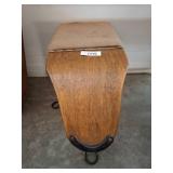 Shoe fitting stool with Upholstered Seat